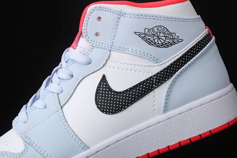 All categories Air Jordan Jordan series basketball shoes Air Jordan 1 Mid Air Jordan 1 Mid AJ1 Joe 1 snowflake ice blue color mid-top basketball shoes 555112-400